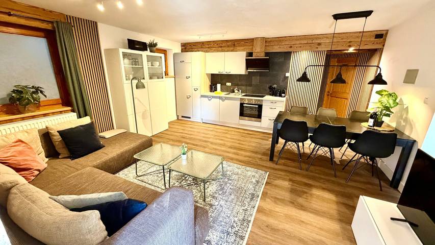 Ganze Wohnung, Ferienwohnung 'Haus Auner Top 5a' mit Bergblick, Gemeinschaftsterrasse und Wlan in Westendorf (Tirol), Kaisergebirge
