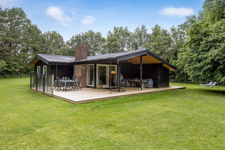 Ferieudlejning for 6 personer, med terrasse i Virksund