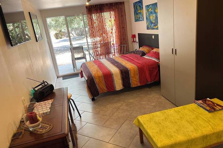 Location de vacances pour 2 personnes, avec terrasse et jardin à Saint-André - 3