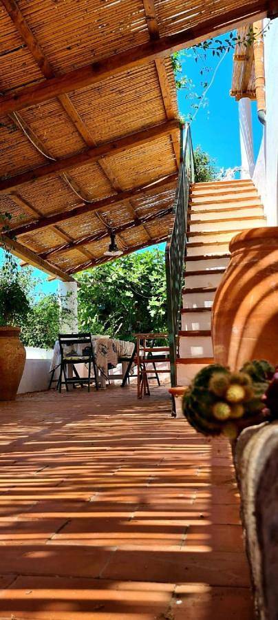 Appartamento per 6 persone, con Balcone e Terrazza nonché Panorama a Filicudi