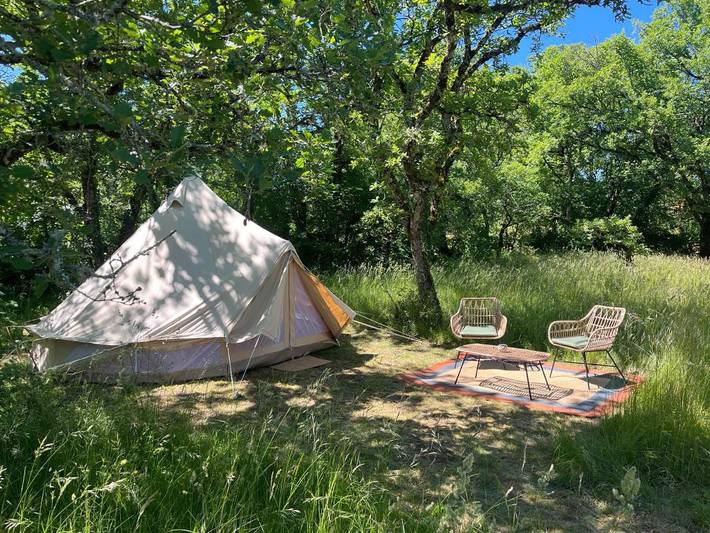 Location de vacances pour 2 personnes, avec piscine ainsi que vue et jardin à Limogne-en-Quercy - 2