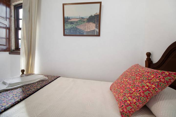 Apartamento entero, Habitación 'Quarto 1 - Casa Do Adro' con vistas a la montaña, Wi-Fi y aire acondicionado. in Soajo, Gerês