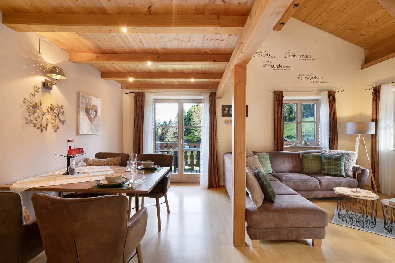 Ολόκληρο το διαμέρισμα, Holiday Apartment Rauschberg with Mountain View, Shared Terrace and Wi-Fi in Ruhpolding, Bavarian Alps