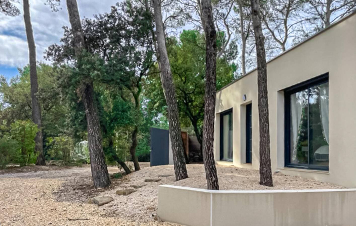 Appartement de vacances moderne à 2 km de Saint-Bauzille-de-Montmel in Saint-Bauzille-de-Montmel, Région de Montpellier