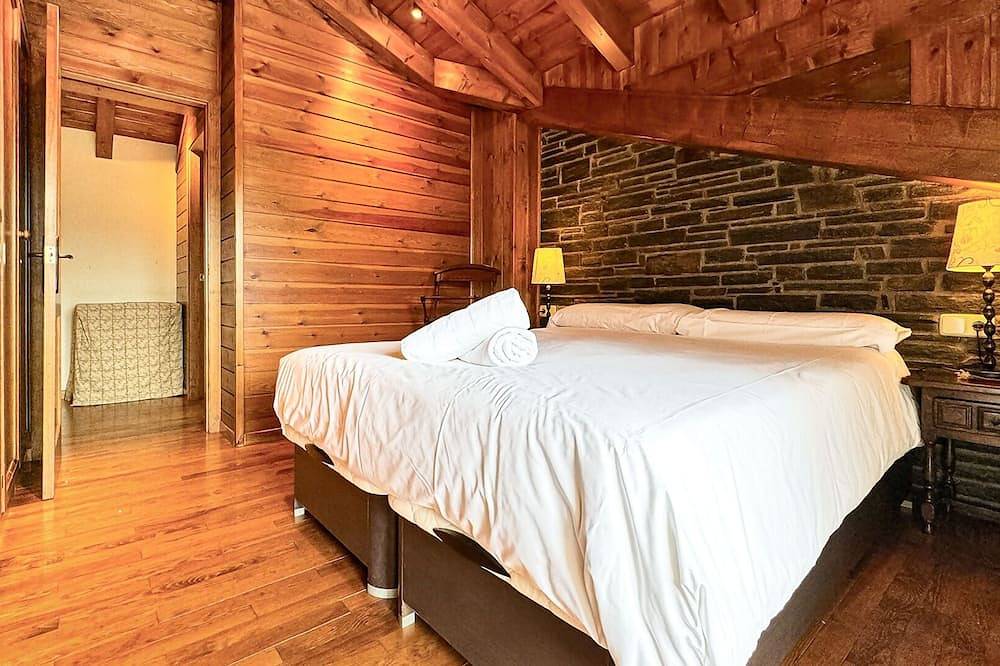 Cal Fontcitrana, casa de montaña in Llivia, Parque Natural Regional de los Pirineos Catalanes