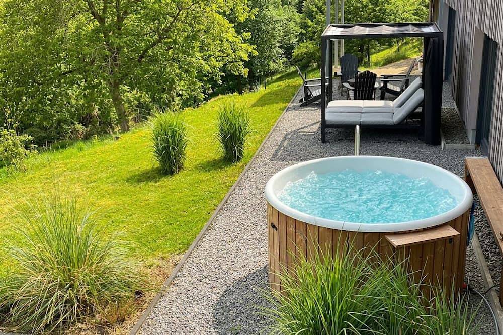 Ganze Wohnung, Luxuriöses Forest Retreat nahe Köln mit privater Sauna, Hot Tub und Waldblick in Wermelskirchen, Rheinisch-Bergischer Kreis