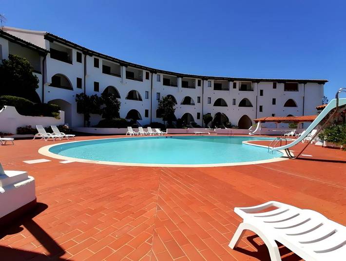 Location de vacances pour 4 personnes, avec jardin ainsi que piscine et vue dans Cala Bitta - 2