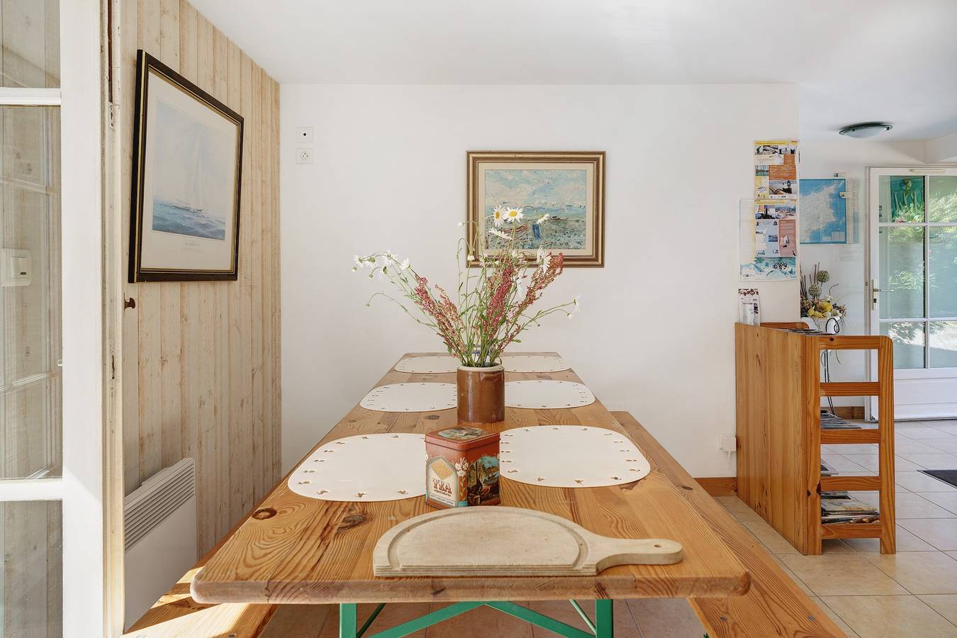 Gastenkamer 'Les Hortensias' met gedeeld terras, tuin en Wi-Fi, foto 12