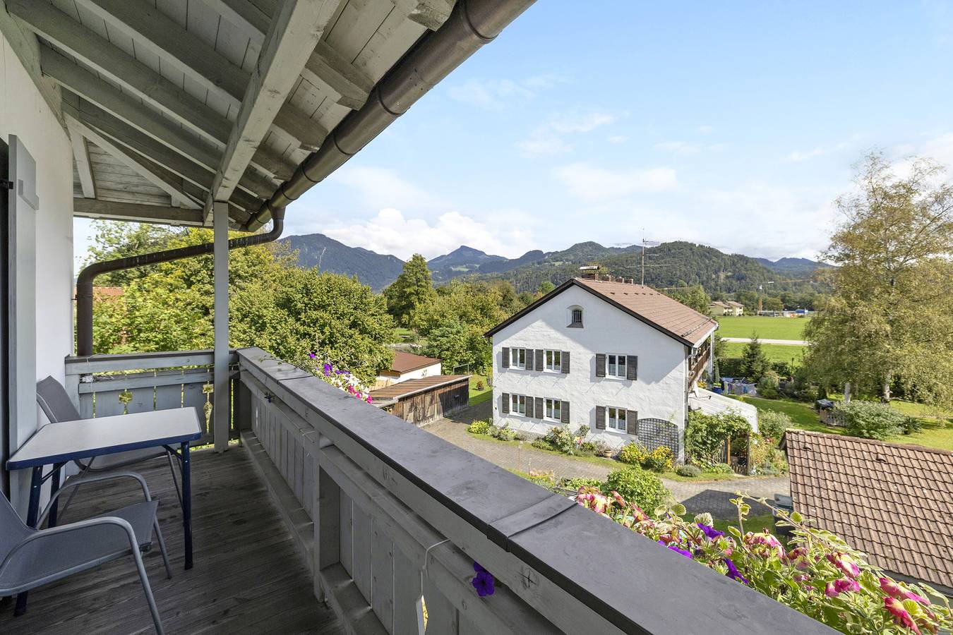 Ganzes Studio, Studio-Apartment 'Fewo Brünnstein- Nr 47 Pool, Sauna' mit Bergblick, Gemeinschaftsgarten und Wlan in Oberaudorf, Bayerische Alpen