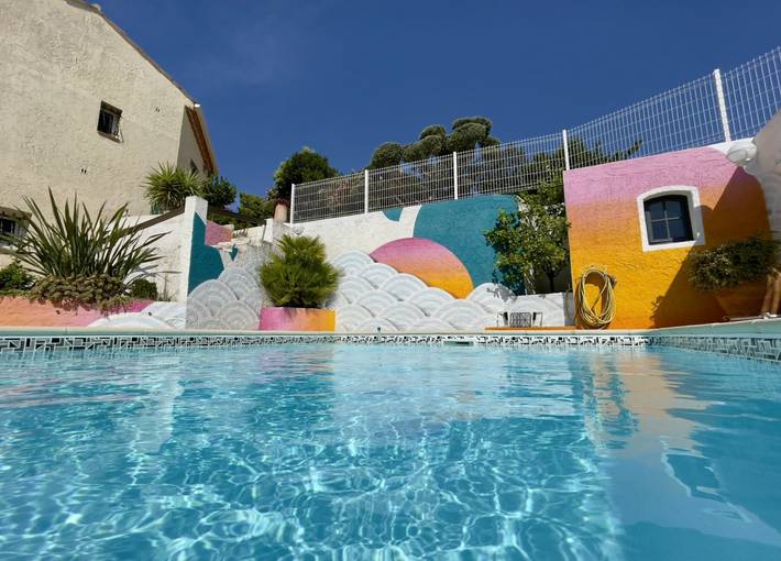 Gîte pour 4 personnes, avec piscine ainsi que terrasse et jardin à Sausset-les-Pins - 2