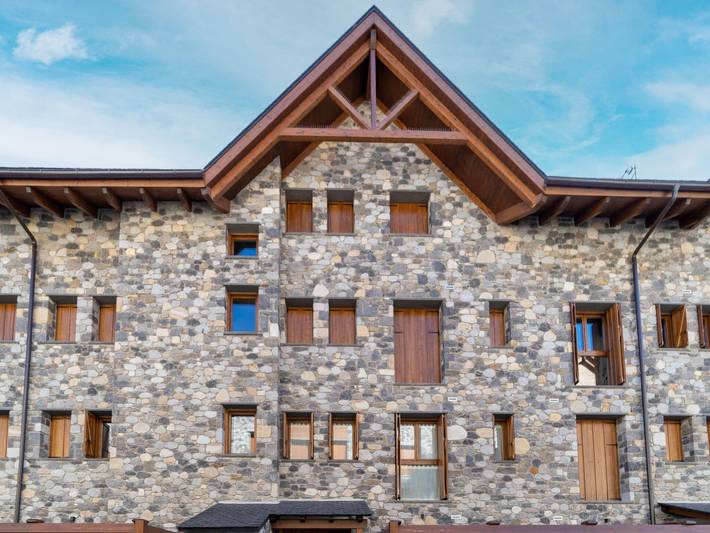 Ganze Wohnung, Steinhaus nahe Skigebiet Cerler in Cerler, Benasque