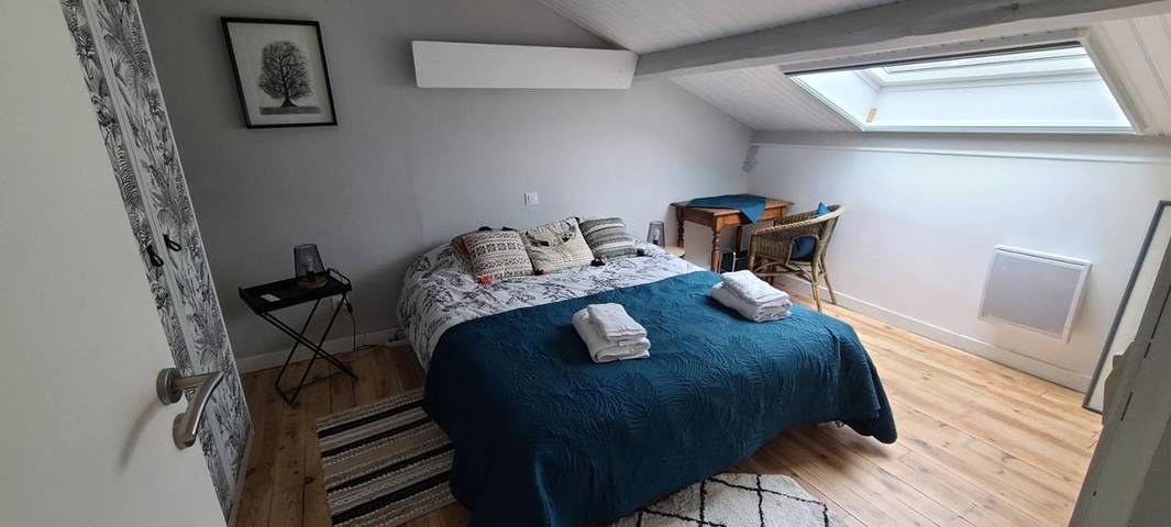 Location de vacances pour 6 personnes, avec jardin à Chaponost - 2