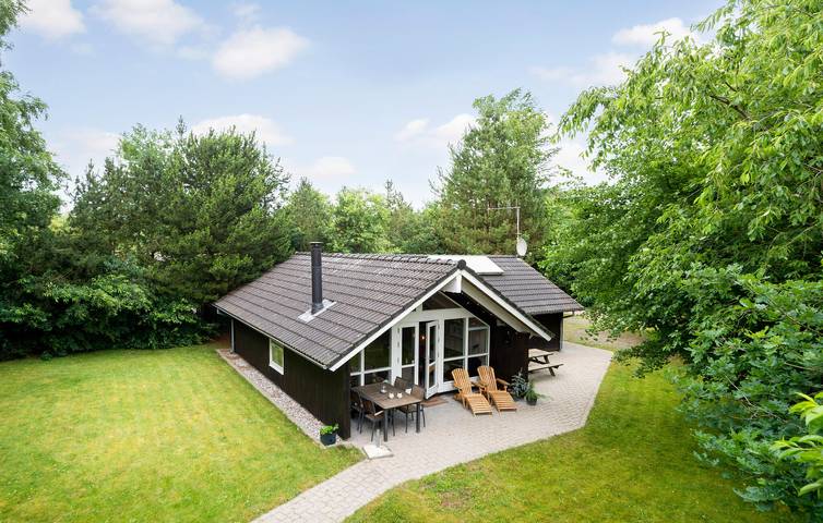 Ferienhaus für 6 Personen, mit Whirlpool in Kvie Sø