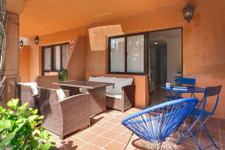 Ganze Wohnung, Ferienapartment 'Oasis Duna_Sun Fun Pool' mit Pool, privater Terrasse & Wlan in Corralejo, La Oliva