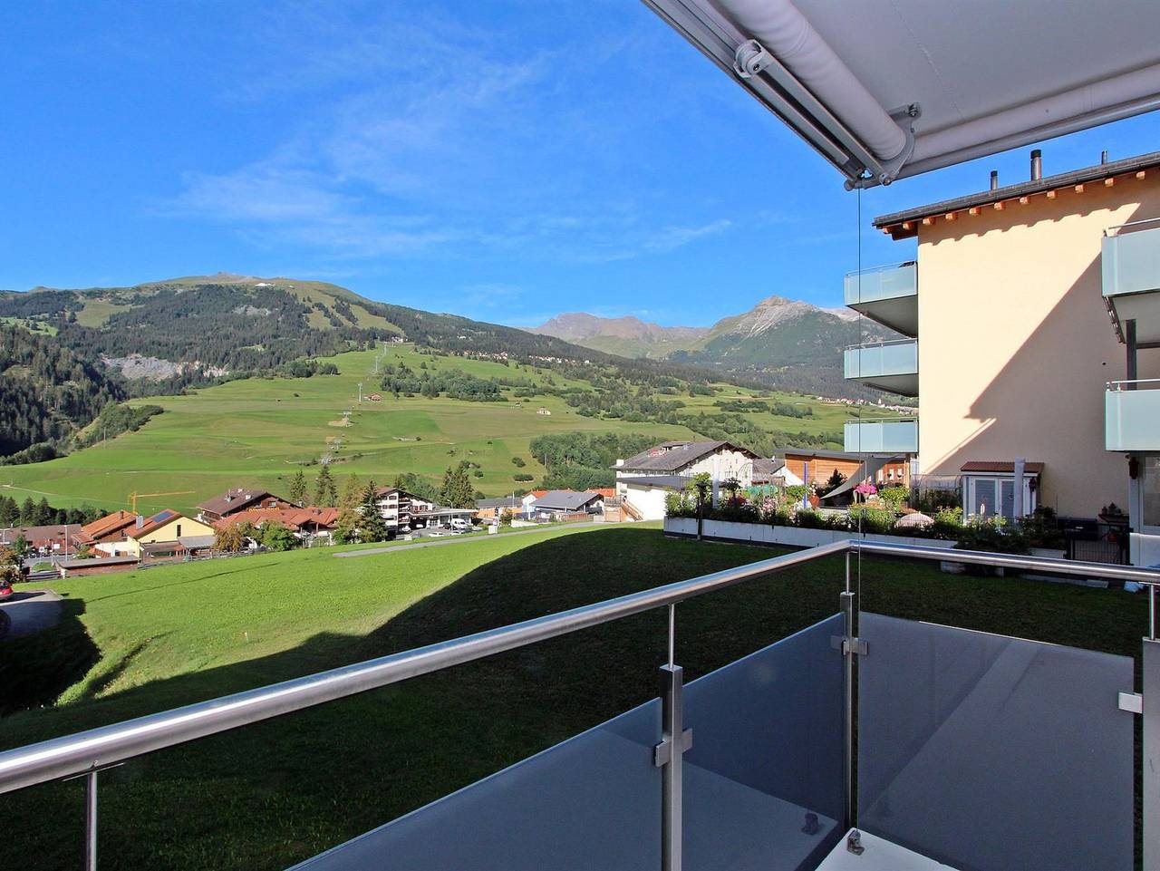 Ganze Ferienwohnung, Tgesa La Niva 1 - 3.5 Zimmerwohnung - 4 Betten in Surses, Albula