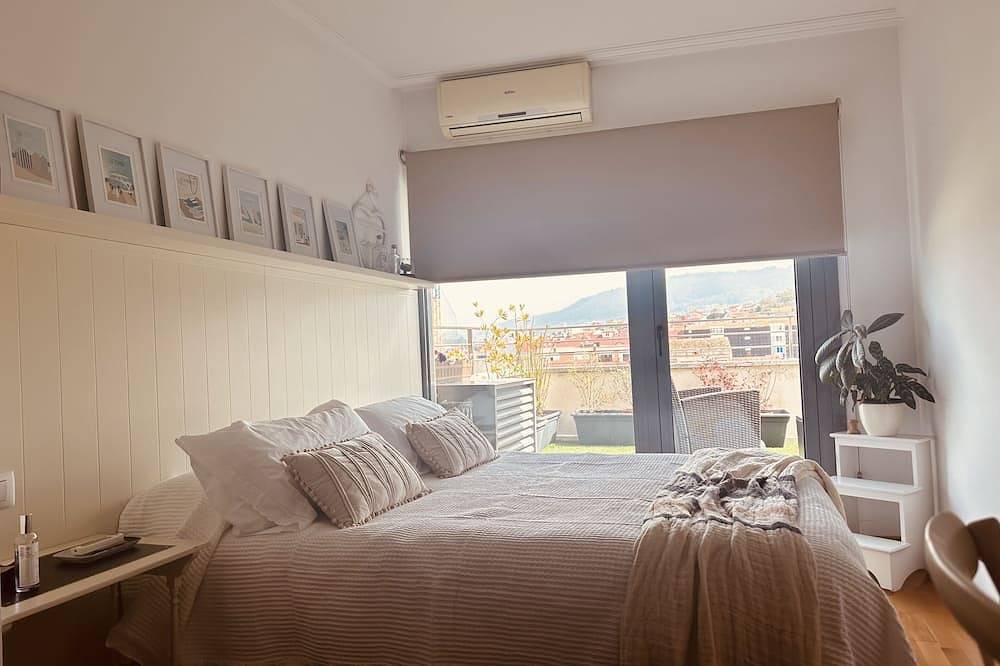Entire apartment, Bonito Ático con Vistas in Bueu, Rías Baixas