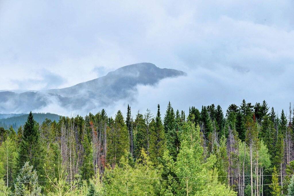 Downtown Wp Villa 1 I Arcade I Hot Tub I Great Views I Bunk Room I Discounted Attractions in Fraser, Arapaho and Roosevelt National Forests