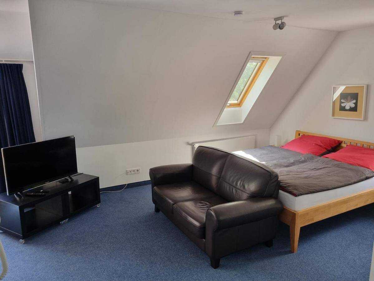 Appartement entier, Bms Balance - für bis zu 10 Personen, Natur, Entspannung, King Size Bett, Free Parking, Top Lage, Tv Stick in Wolfsburg, Région de Brunswick