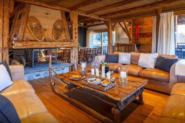 Chalet für 15 Personen, mit Ausblick und Pool sowie Garten - 1