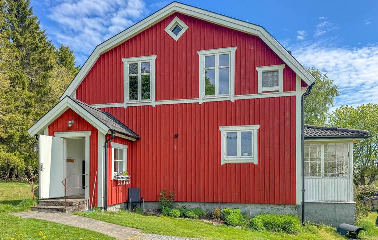 Hus för 8 Personer med trädgård in Jönköpings län