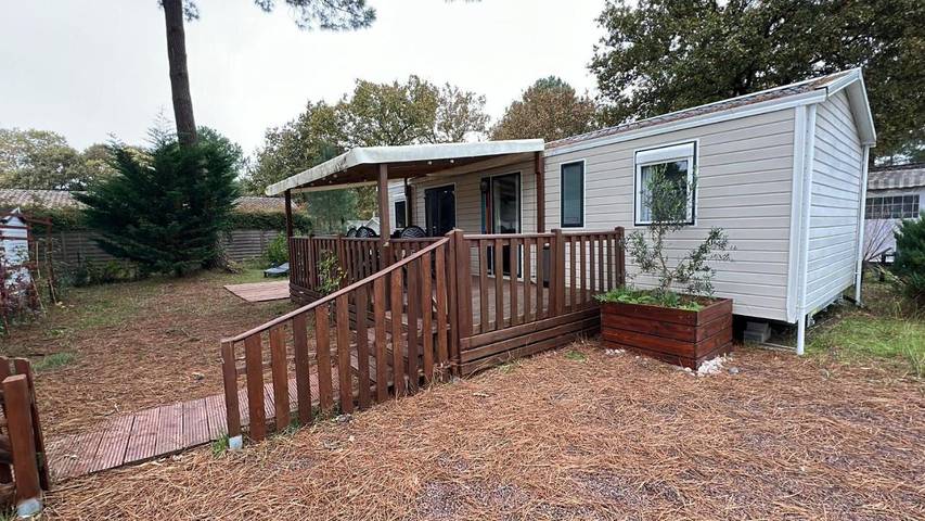Camping pour 6 personnes, avec terrasse et piscine ainsi que jardin et jacuzzi, animaux acceptés à La Teste-de-Buch - 4