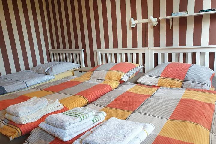 Ferienwohnung für 4 Personen, mit Terrasse und Garten in Grambin - 2