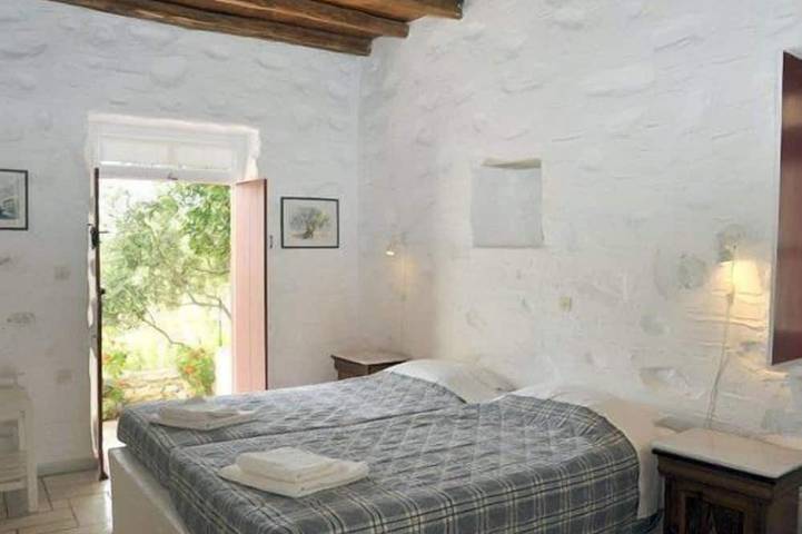 Gîte pour 4 personnes, avec terrasse et piscine dans Drios - 2