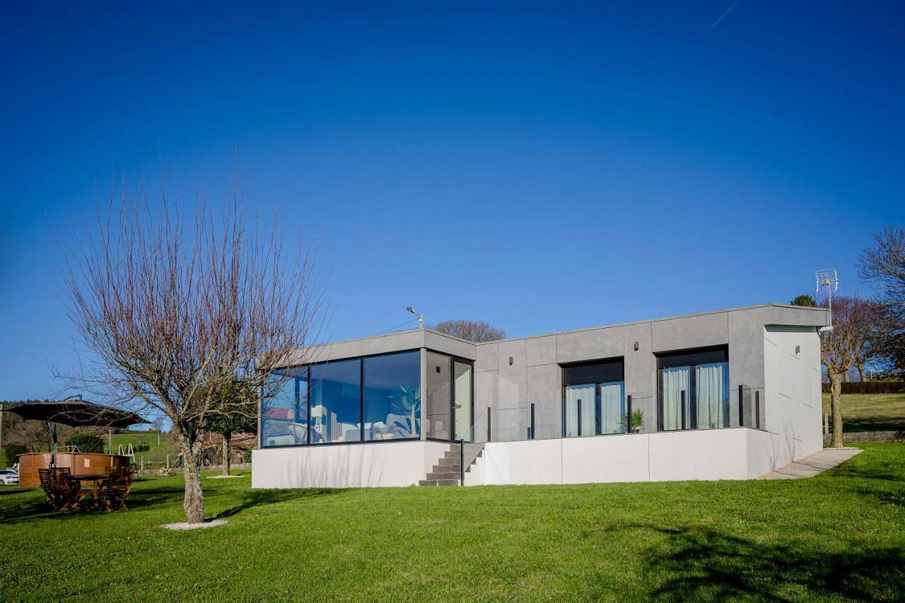Two-Bedroom House in Boimorto, Provincia de La Coruña