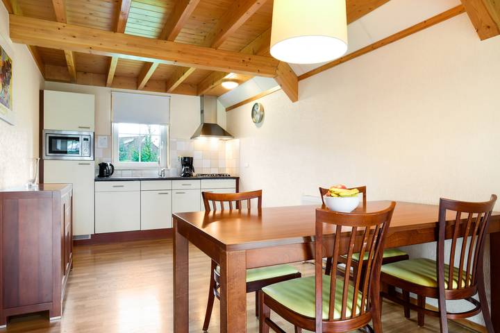 Bungalow für 4 Personen, mit Balkon/Terrasse und Terrasse - 1