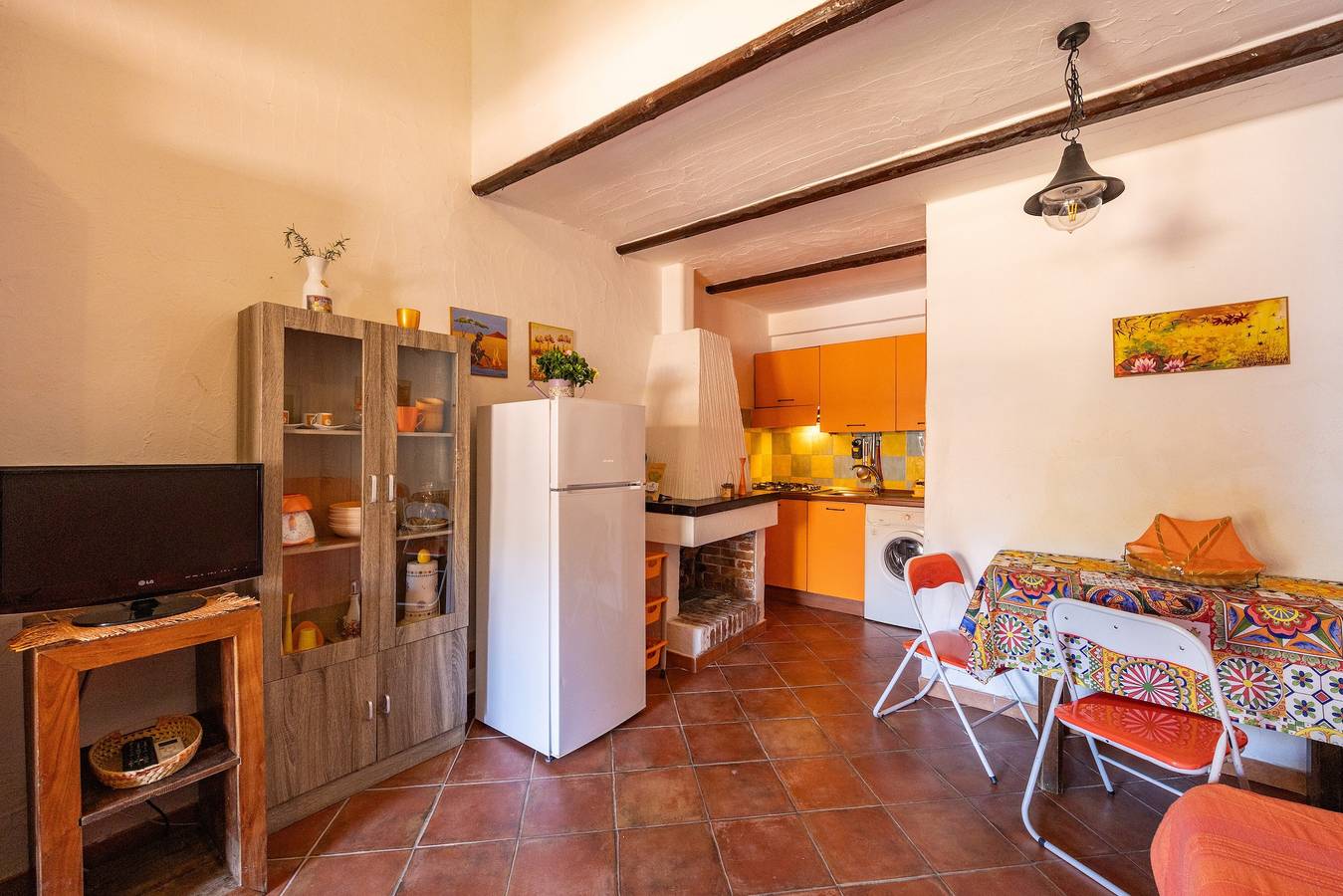 Entire apartment, Villaggio la Tonnara Apartment 56 with Shared Pool, Wi-Fi, and Air Conditioning in Oliveri, Messina Province