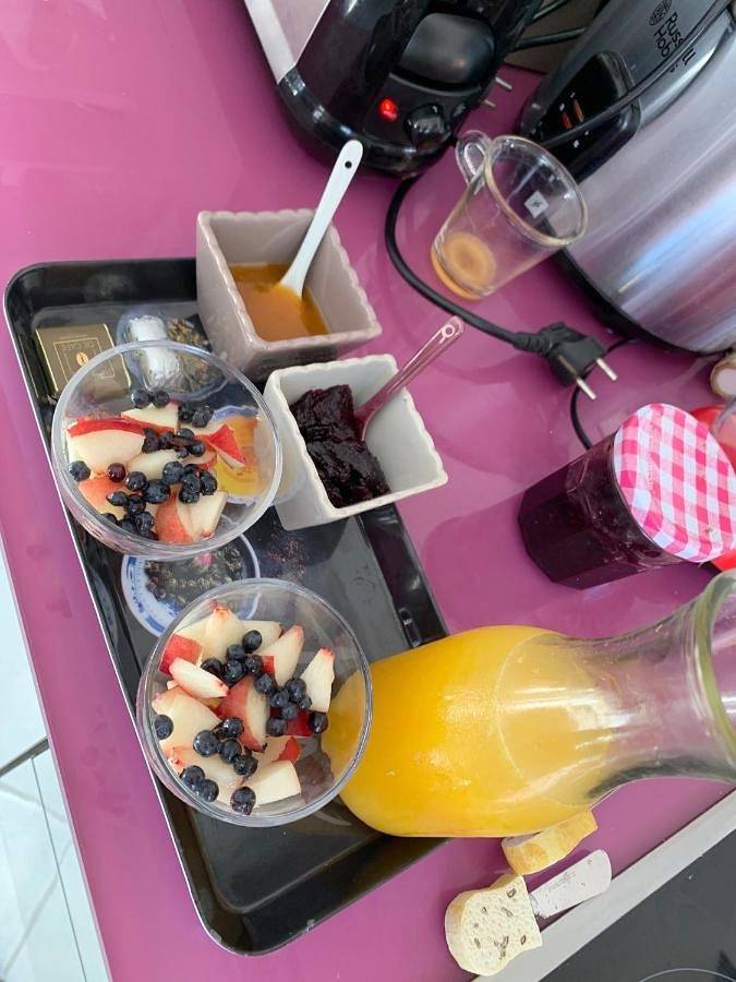 Location de vacances pour 2 personnes, avec vue ainsi que jardin et piscine à Sorbiers - 4