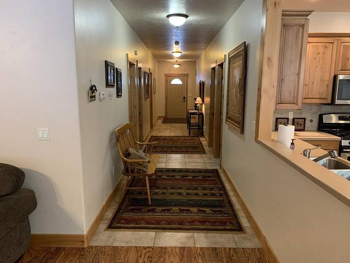 Vacation house for 10 people, with yard and hot tub, with pets in McCall