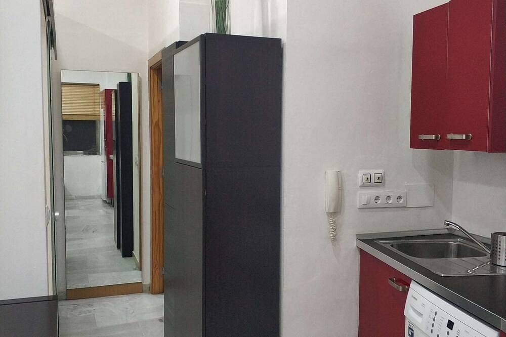 Entire apartment, Camas. A 10 min de Sevilla. 25%_dto_semanal I in Camas, Sevilla Province