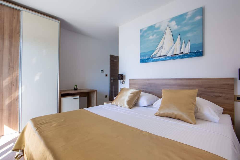 Ganze Wohnung, Waterfront room Toni in Stobrec, Split-Dalmatien