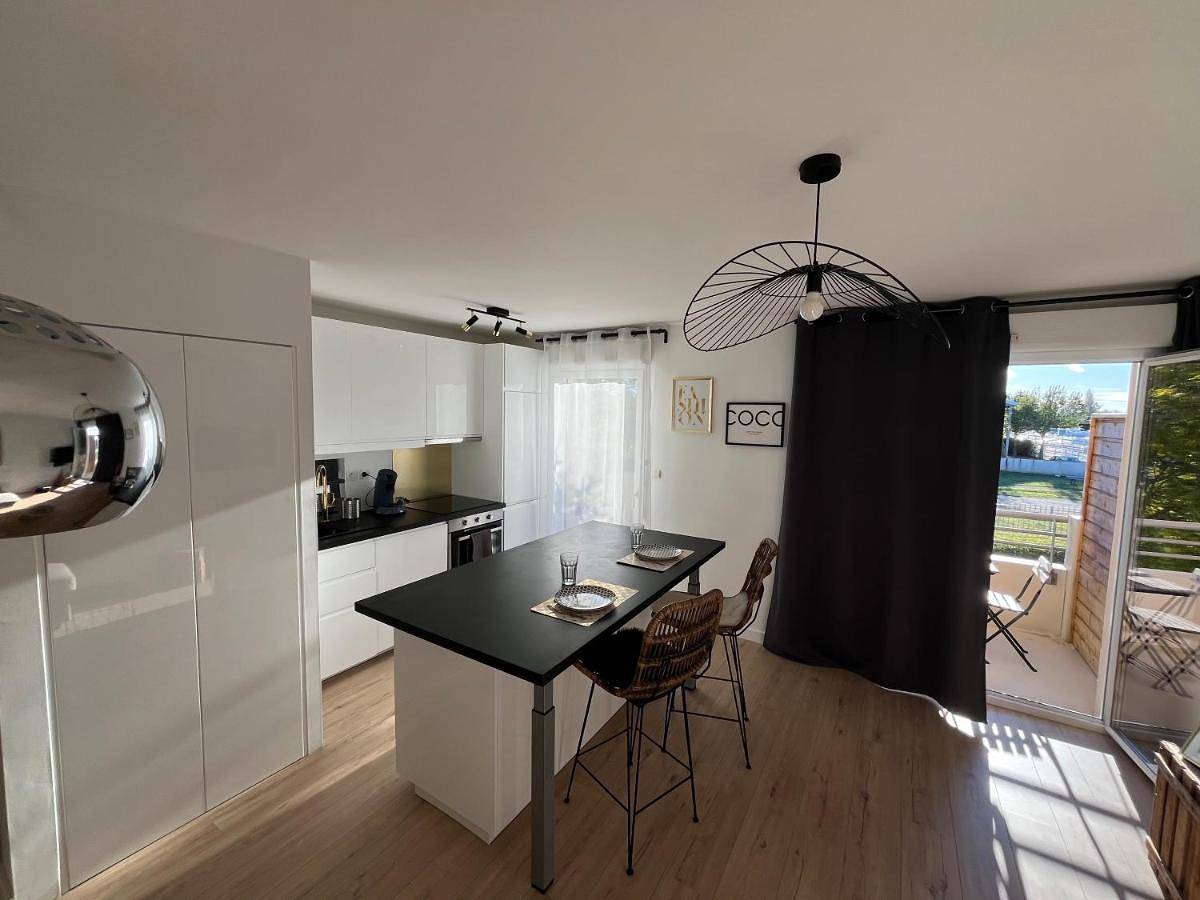 Appartement entier, One-Bedroom Apartment in Roques, Toulouse et ses environs