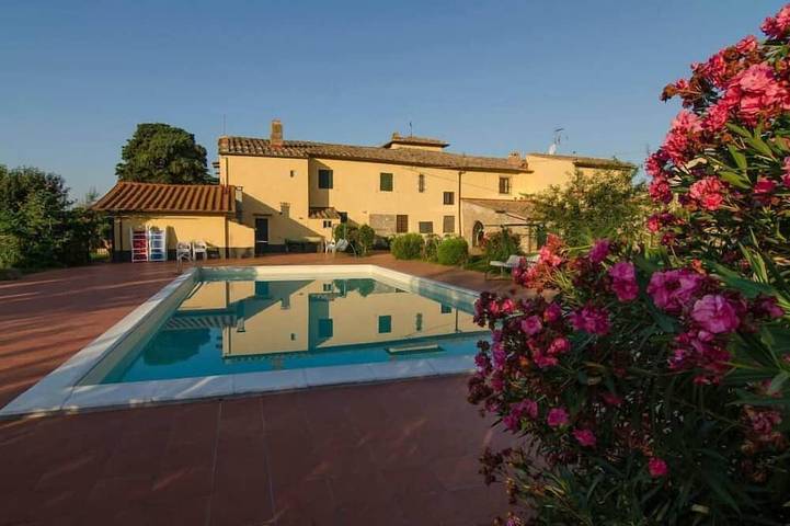 Casa vacanza per 4 persone, con giardino e piscina nonché terrazza, con animali domestici - 1