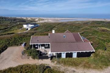 Ferienhaus für 12 Personen, mit Whirlpool und Terrasse sowie Sauna in Jammerbugt