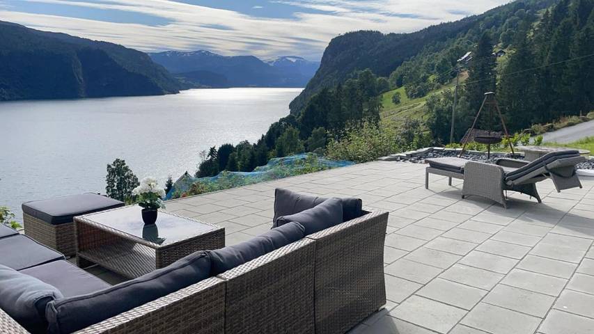 Ferienhaus für 8 Personen, mit Seeblick und Garten sowie Ausblick - 1