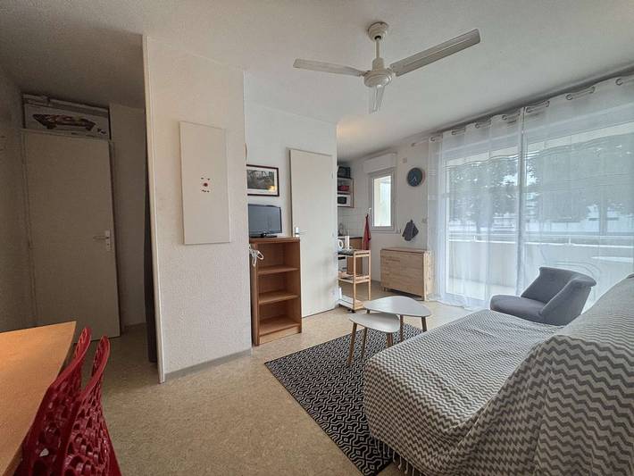 Gîte pour 4 personnes, avec vue sur le lac et piscine dans Port des Minimes - 3