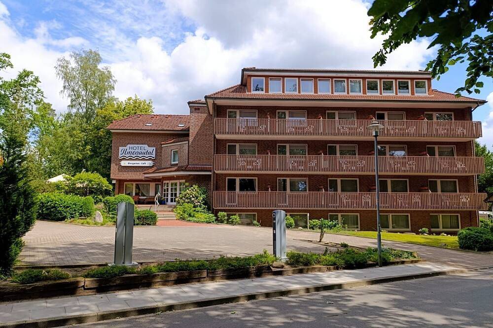 Doble Sótano - Hotel Ilmenautal in Bad Bevensen, Distrito de Uelzen