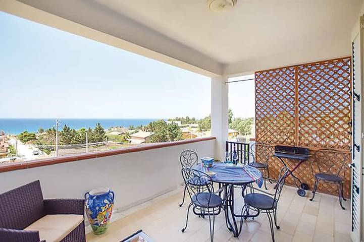 Holiday apartment for 5 people, with balcony and garden - 1