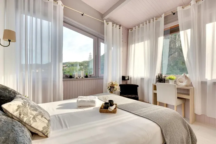 Hotel para 2 personas, con sauna y jacuzzi - 1
