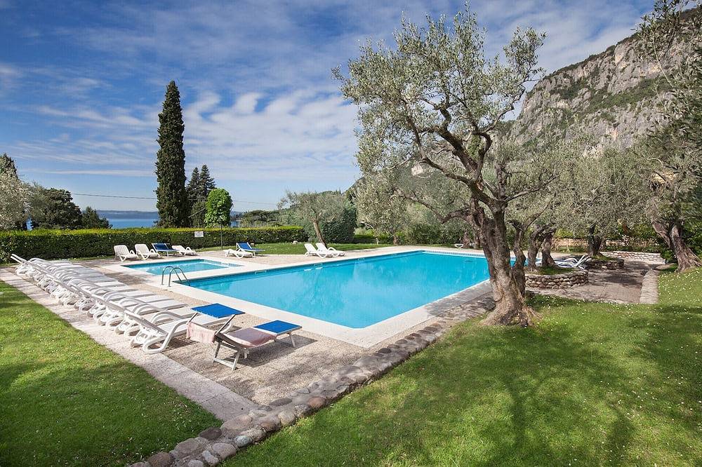 Ganze Wohnung, Garda Relax - Wohnung mit Schwimmbad in Corno (Garda), Garda
