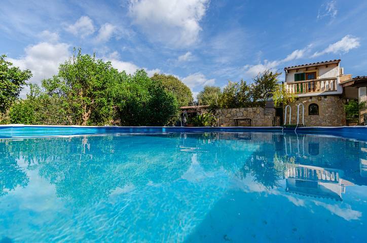 Villa für 6 Personen, mit Whirlpool und Balkon sowie Garten - 1