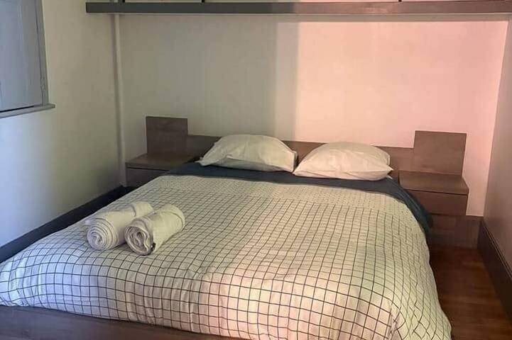 Entire apartment, L'atelier du Centre D'ax les Thermes in Ax-les-Thermes, French Pyrenees