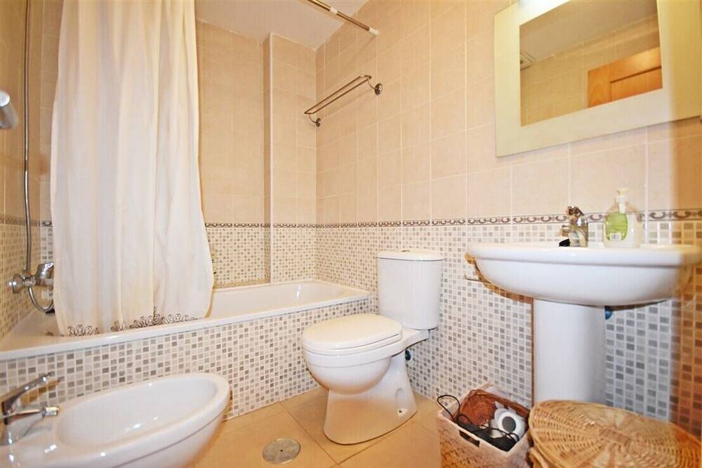 Apartamento entero, Modern, Stylish Beach Apartment with Stunning sea views, Pools & Ultrafast Wi-Fi in El Pinar de San Gines, Cartagena