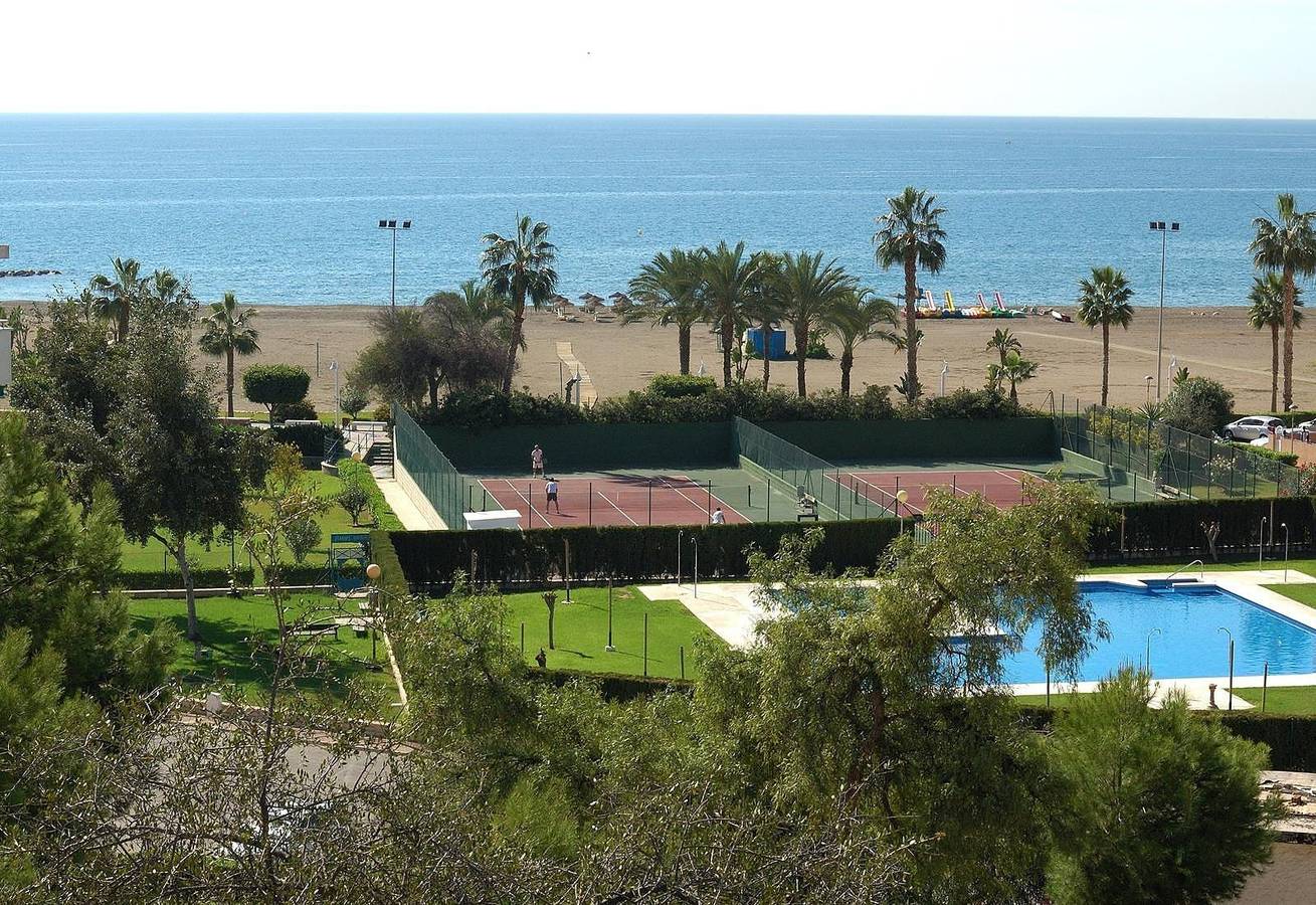 Entire apartment, Lovely seaside/wonderful views/free wifi in La Cala del Moral, Rincón de la Victoria