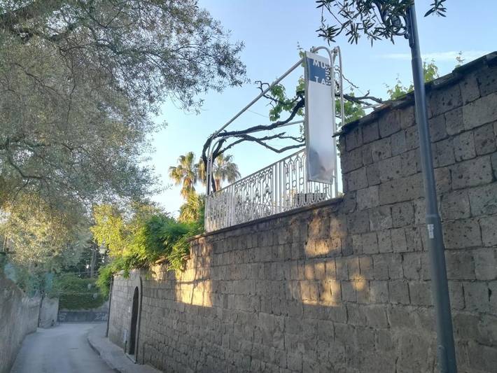 Maison d’hôte pour 3 personnes, avec jardin et terrasse, animaux acceptés à Sorrento - 3