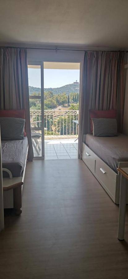 Gîte pour 4 personnes dans Golf De Cap Esterel - 2