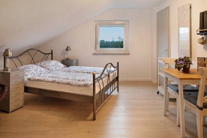 Ganze Wohnung, Zimmer 'Zimmer Vogesenblick' in Endingen, Kaiserstuhl